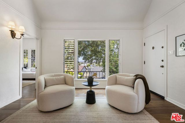1012 Marion Drive, Glendale, CA 91205