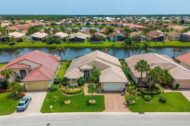 482 NW Blue Lake Drive, Port St. Lucie, FL 34986