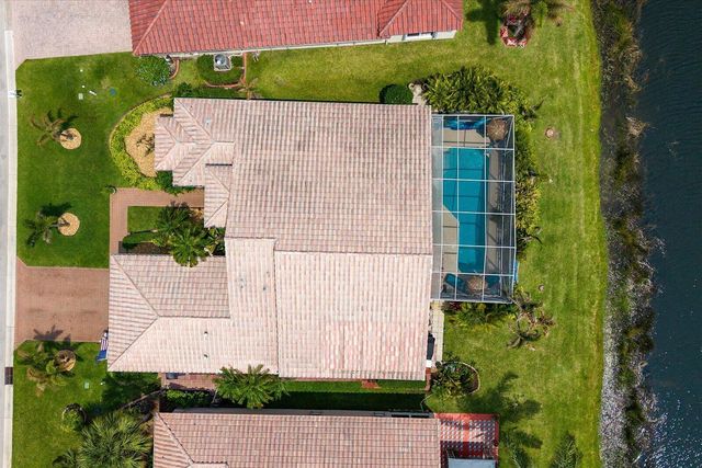 482 NW Blue Lake Drive, Port St. Lucie, FL 34986