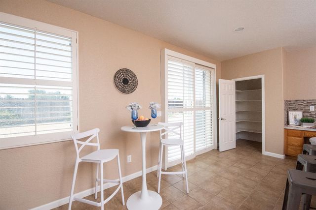 1992 Valenzuela Ct, Manteca, CA 95336