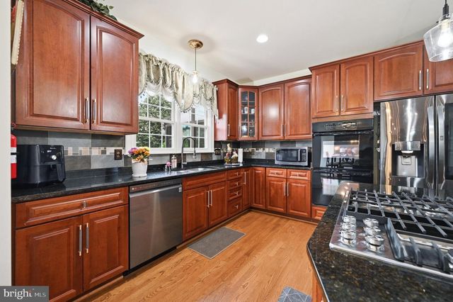 11869 CHANCEFORD DR, Woodbridge, VA 22192