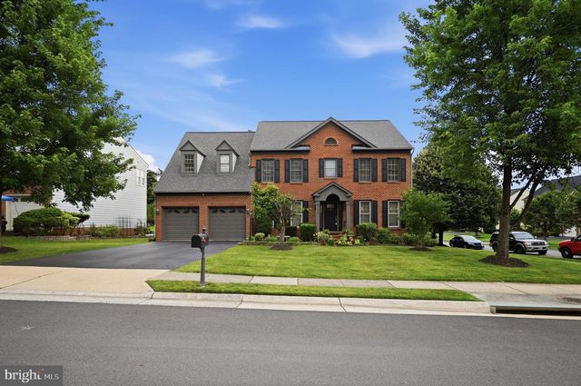 11869 CHANCEFORD DR, Woodbridge, VA 22192
