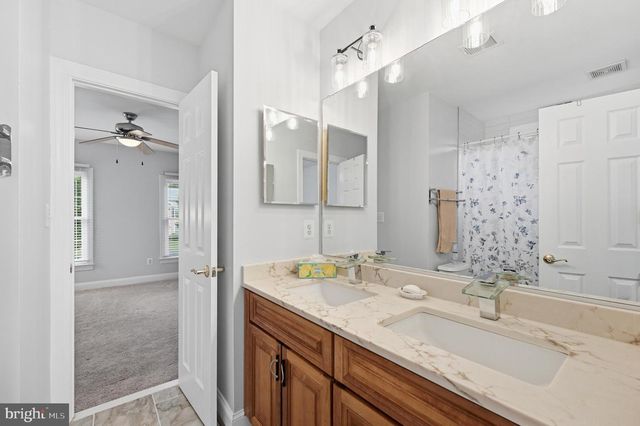 11869 CHANCEFORD DR, Woodbridge, VA 22192