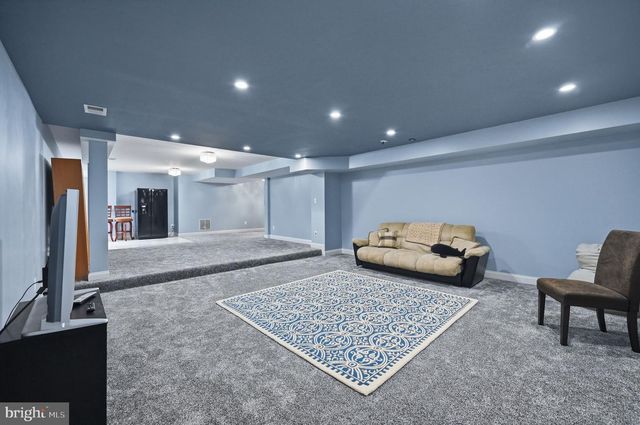 11869 CHANCEFORD DR, Woodbridge, VA 22192