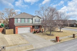 5001 Bay Court, Rogers, AR 72758