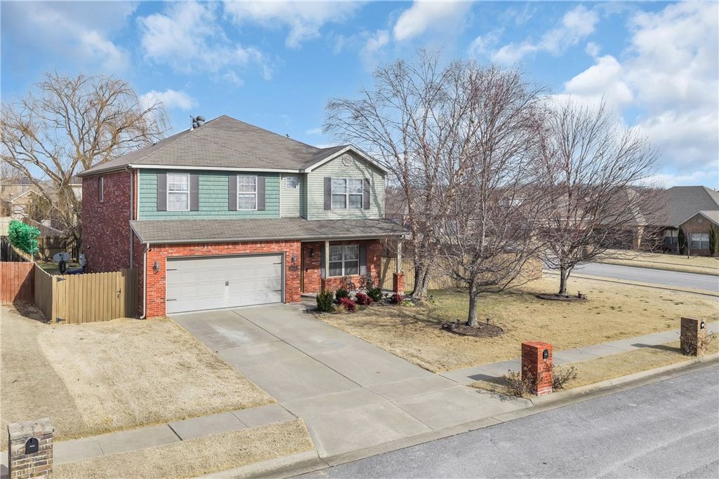 5001 Bay Court, Rogers, AR 72758