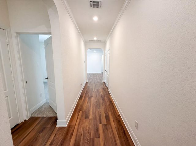 401 Fort William ST 33, Hutto, TX 78634