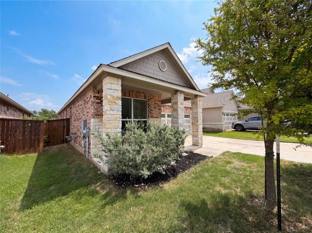 401 Fort William ST 33, Hutto, TX 78634