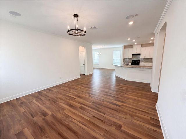 401 Fort William ST 33, Hutto, TX 78634