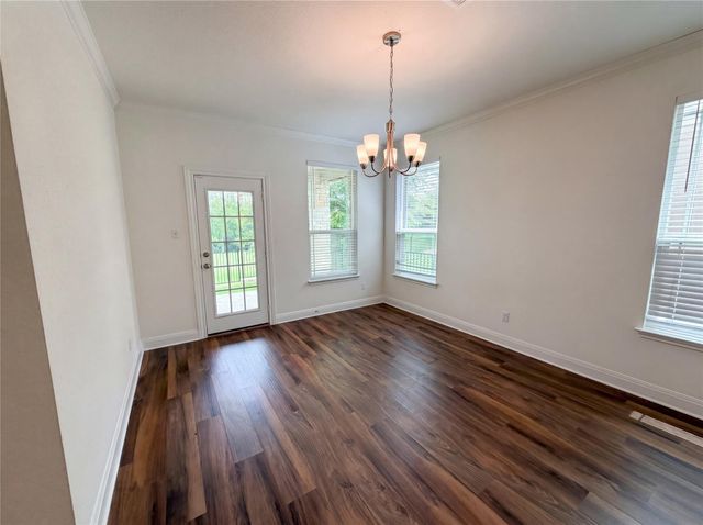 401 Fort William ST 33, Hutto, TX 78634