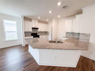 401 Fort William ST 33, Hutto, TX 78634