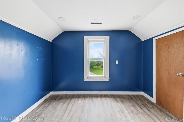 7236 Winthrop Street, Detroit, MI 48228