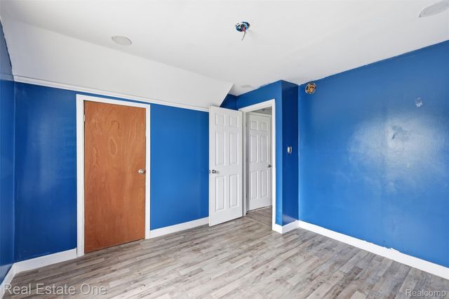 7236 Winthrop Street, Detroit, MI 48228