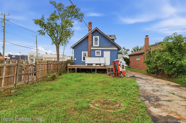 7236 Winthrop Street, Detroit, MI 48228