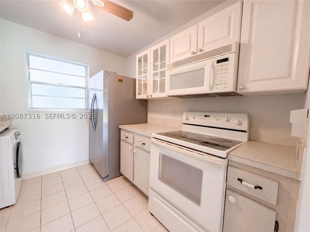 400 SW Golfview Ter 112, Boynton Beach, FL 33426