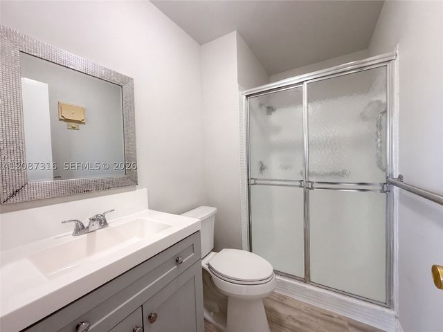 400 SW Golfview Ter 112, Boynton Beach, FL 33426