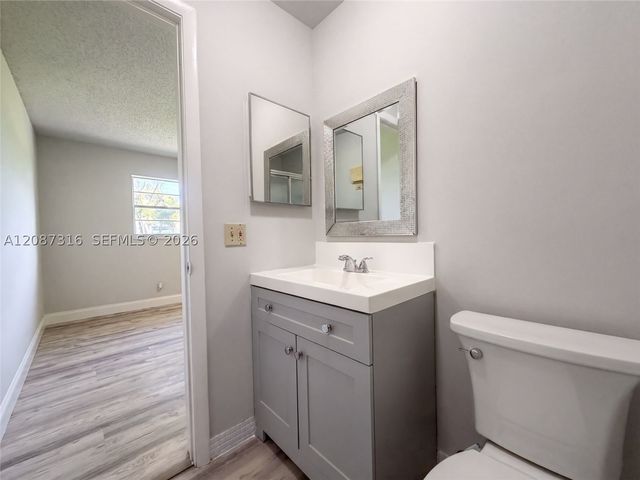 400 SW Golfview Ter 112, Boynton Beach, FL 33426