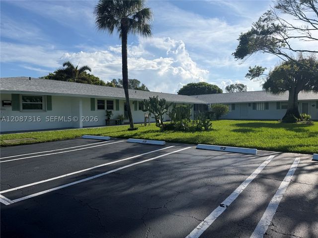 400 SW Golfview Ter 112, Boynton Beach, FL 33426