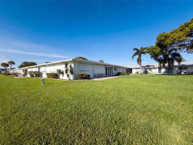 400 SW Golfview Ter 112, Boynton Beach, FL 33426