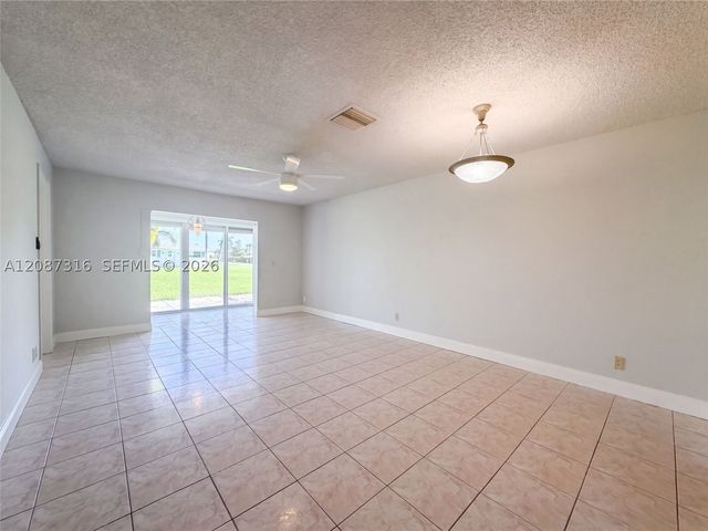 400 SW Golfview Ter 112, Boynton Beach, FL 33426