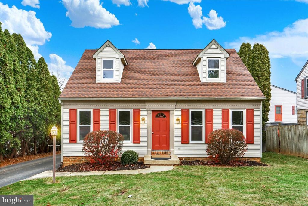 1999 OLD PHILADELPHIA PIKE, Lancaster, PA 17602