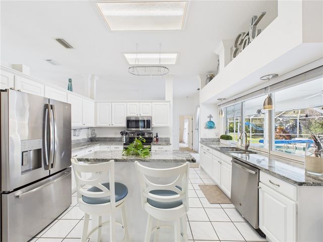 913 Starflower Avenue, Sebastian, FL 32958