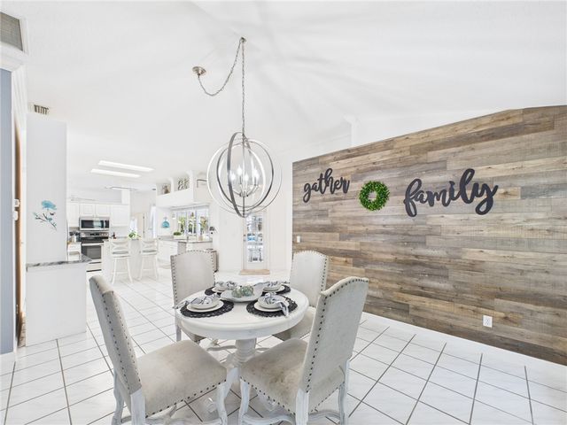 913 Starflower Avenue, Sebastian, FL 32958