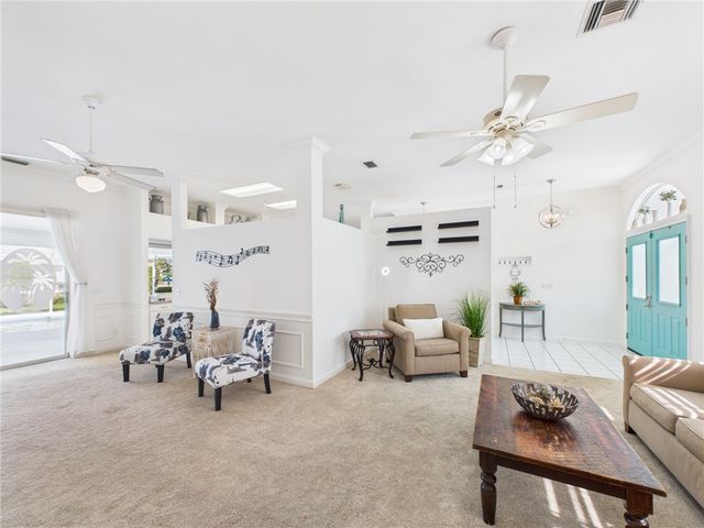 913 Starflower Avenue, Sebastian, FL 32958