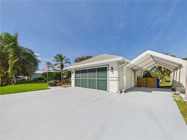 913 Starflower Avenue, Sebastian, FL 32958