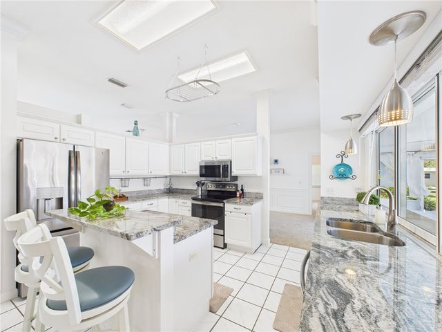 913 Starflower Avenue, Sebastian, FL 32958