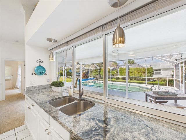 913 Starflower Avenue, Sebastian, FL 32958