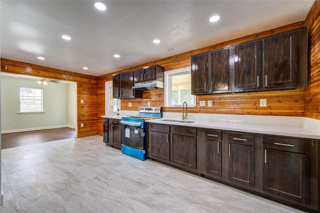 31511 Charter Lane, Waller, TX 77484