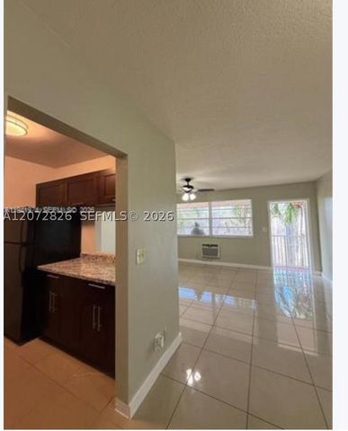 2915 Plunkett St 12A, Hollywood, FL 33020