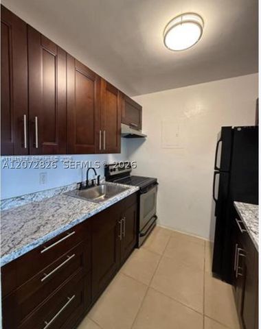 2915 Plunkett St 12A, Hollywood, FL 33020