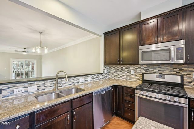10510 Sablewood Drive 113, Raleigh, NC 27617