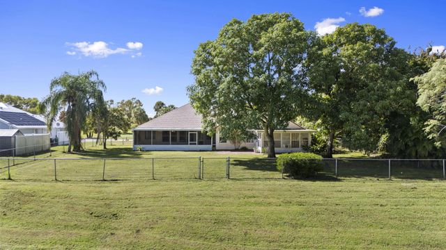 1465 SE Westmoreland Boulevard, Port St Lucie, FL 34952