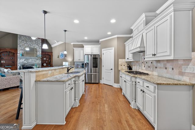 4259 Sierra Creek Drive, Hoschton, GA 30548