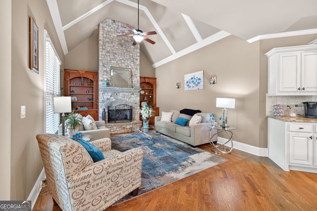 4259 Sierra Creek Drive, Hoschton, GA 30548