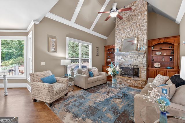 4259 Sierra Creek Drive, Hoschton, GA 30548