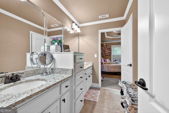 4259 Sierra Creek Drive, Hoschton, GA 30548