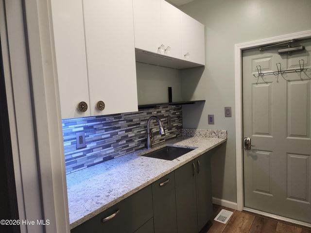 107 S Lakeshore Drive, Whispering Pines, NC 28327