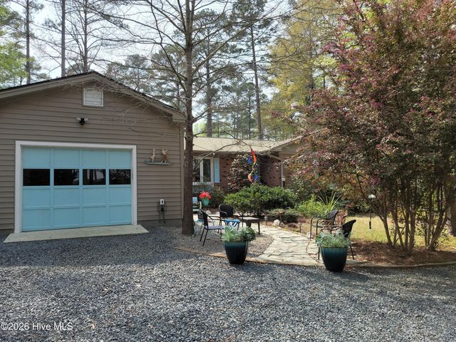 107 S Lakeshore Drive, Whispering Pines, NC 28327