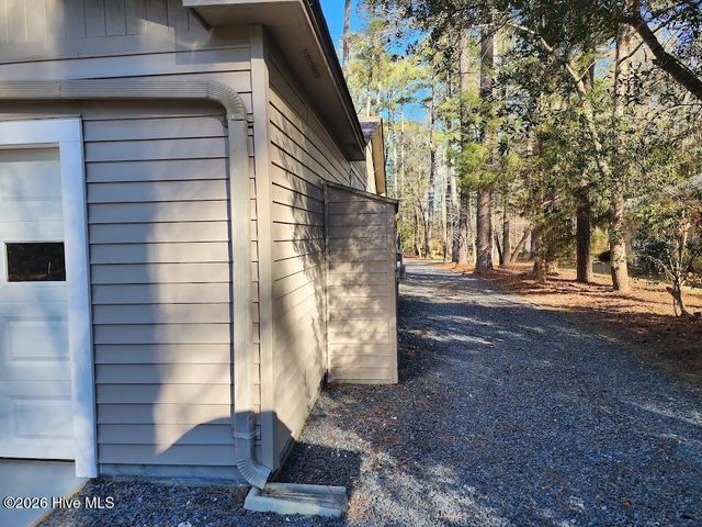 107 S Lakeshore Drive, Whispering Pines, NC 28327