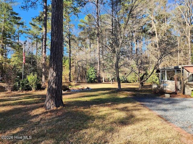 107 S Lakeshore Drive, Whispering Pines, NC 28327