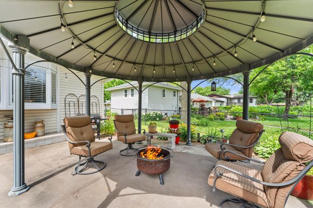 2988 108th Lane NW, Coon Rapids, MN 55433