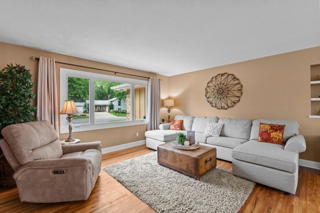 2988 108th Lane NW, Coon Rapids, MN 55433
