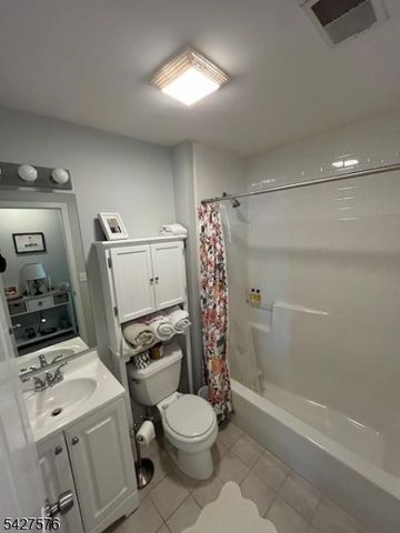 79 Bourne Ci 79, Hardyston Twp., NJ 07419