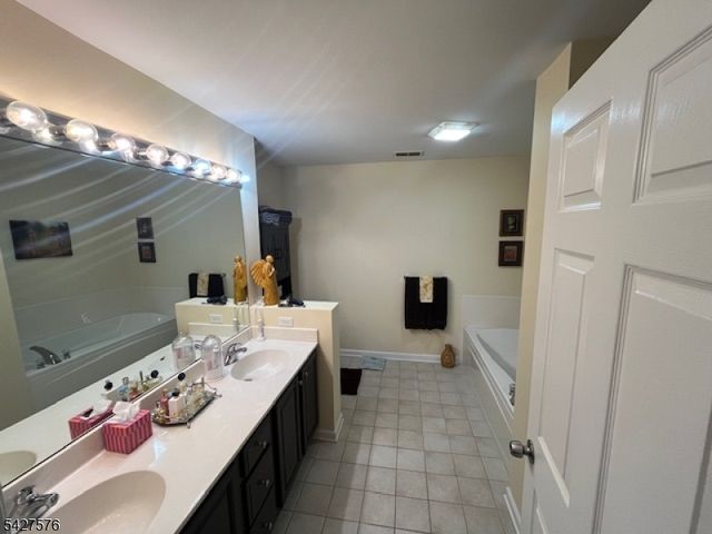 79 Bourne Ci 79, Hardyston Twp., NJ 07419