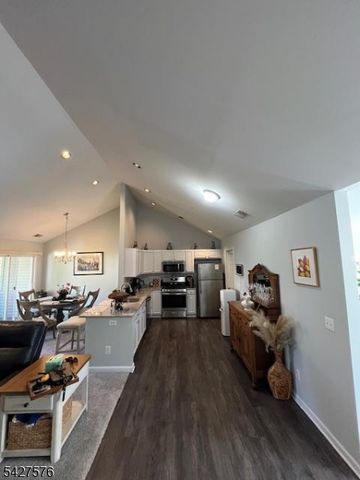 79 Bourne Ci 79, Hardyston Twp., NJ 07419