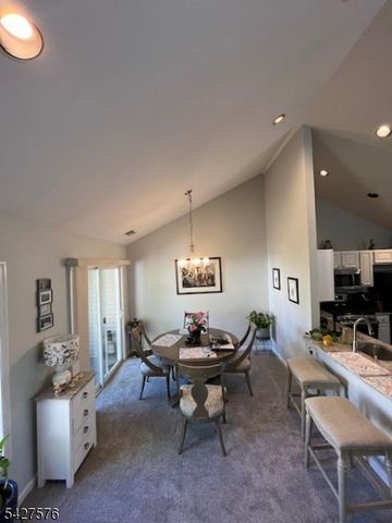 79 Bourne Ci 79, Hardyston Twp., NJ 07419